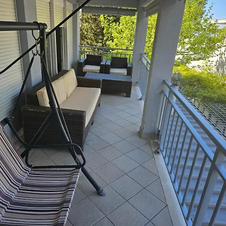 New! Coplex In Near The Sea *