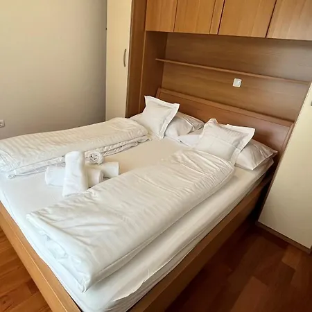 Гостьовий будинок New! Coplex In Near The Sea Макарська